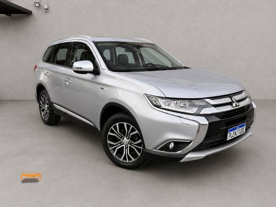 MITSUBISHI OUTLANDER 3.0 GT 4X4 V6 24V GASOLINA 4P AUTOMÁTICO